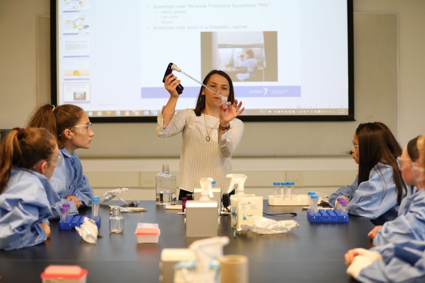 Seventh-grade girls learning STEM at Penn State Brandywine